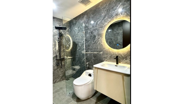 Bán chung cư Berriver Nguyễn Văn Cừ, 88m2, căn góc, 3 thoáng, full nội thất, 8,4 tỷ